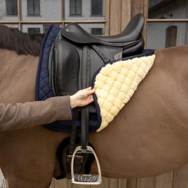 Kentucky Skin Friendly Full Sheepskin Satulahuopa Tummansininen